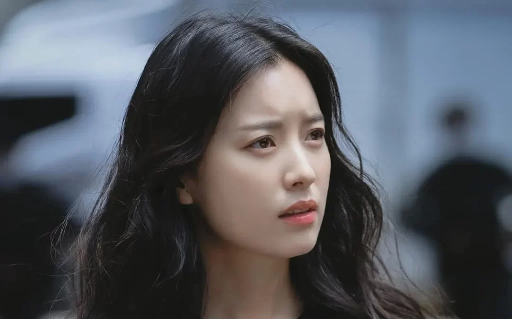 Han Hyo Joo
